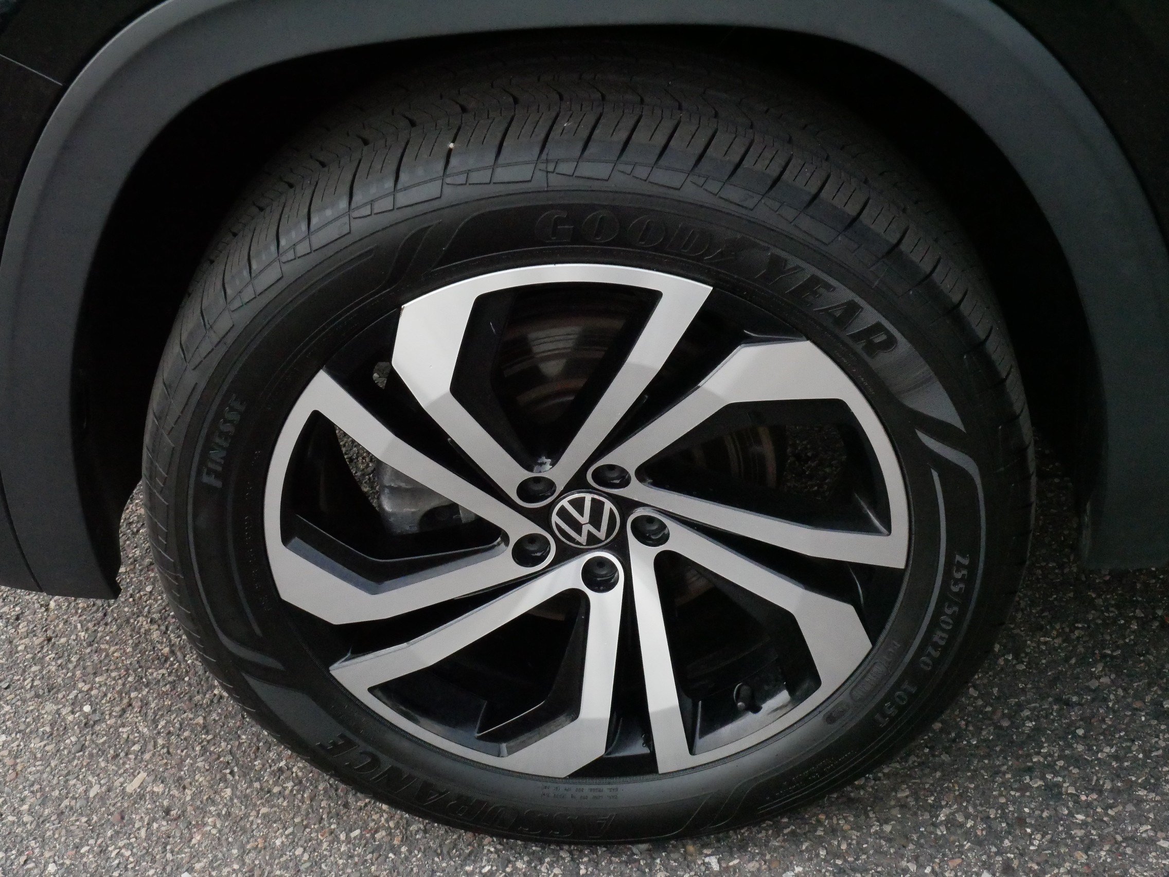 Certified 2023 Volkswagen Atlas SEL AWD/4WD image 15