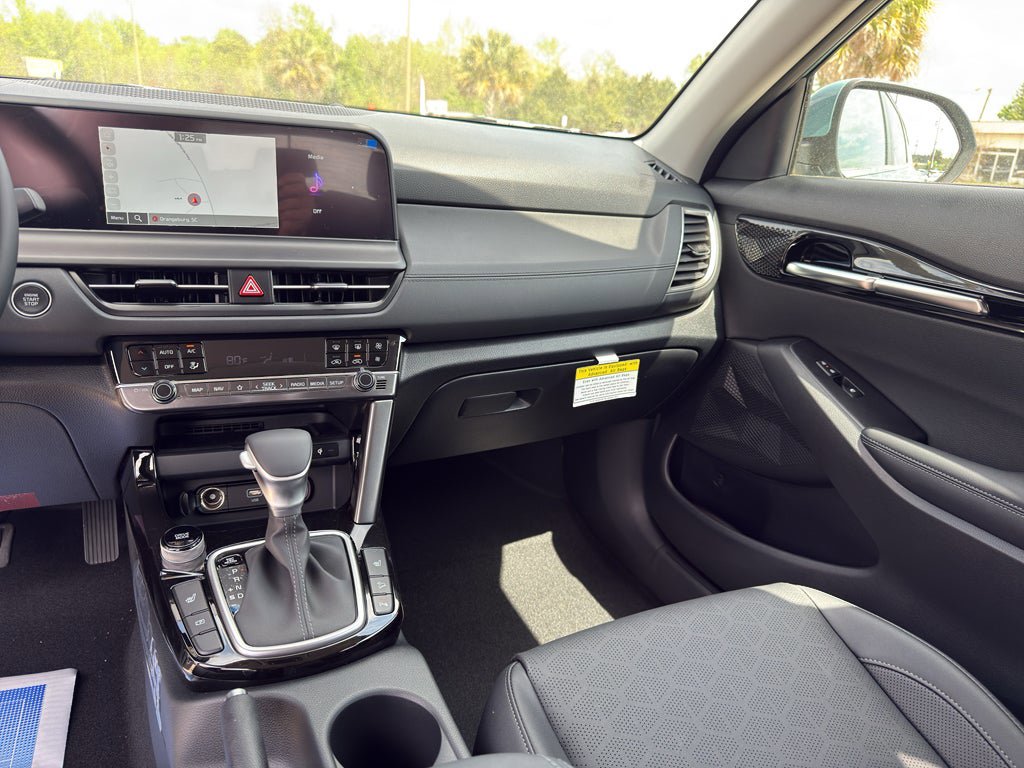 New 2026 Kia Seltos EX FWD image 22