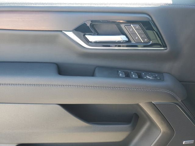 New 2026 GMC Yukon Denali RWD image 17