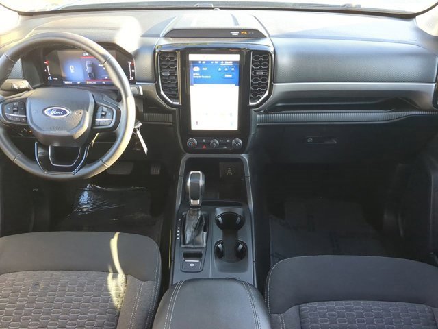 Used 2025 Ford Ranger XLT w/ Trailer Tow Package image 15