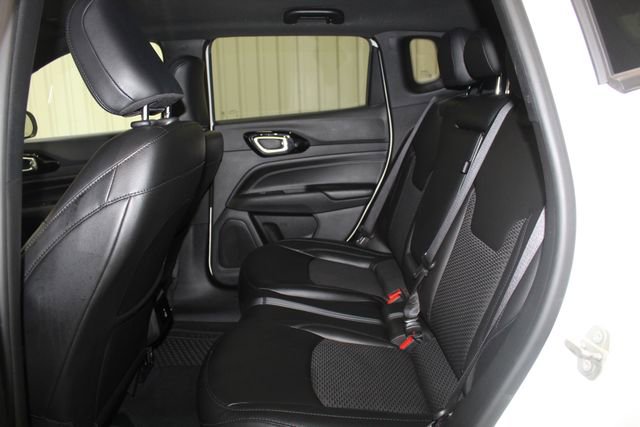 Used 2022 Jeep Compass Altitude w/ Convenience Group image 16
