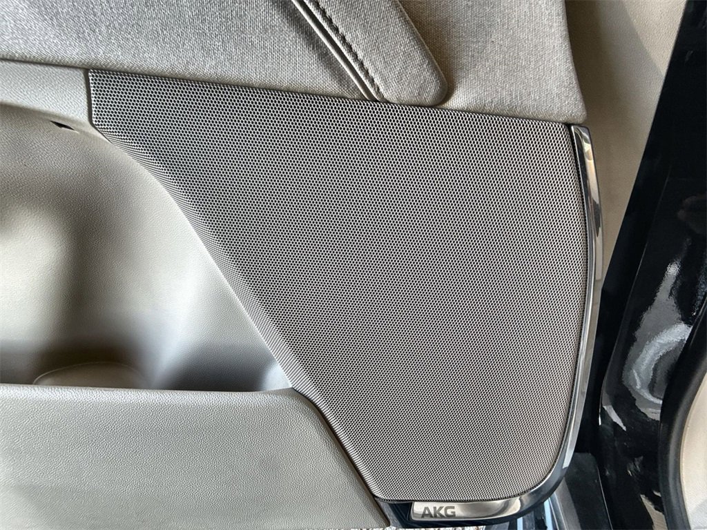 Certified 2023 Cadillac Escalade Sport Platinum image 23