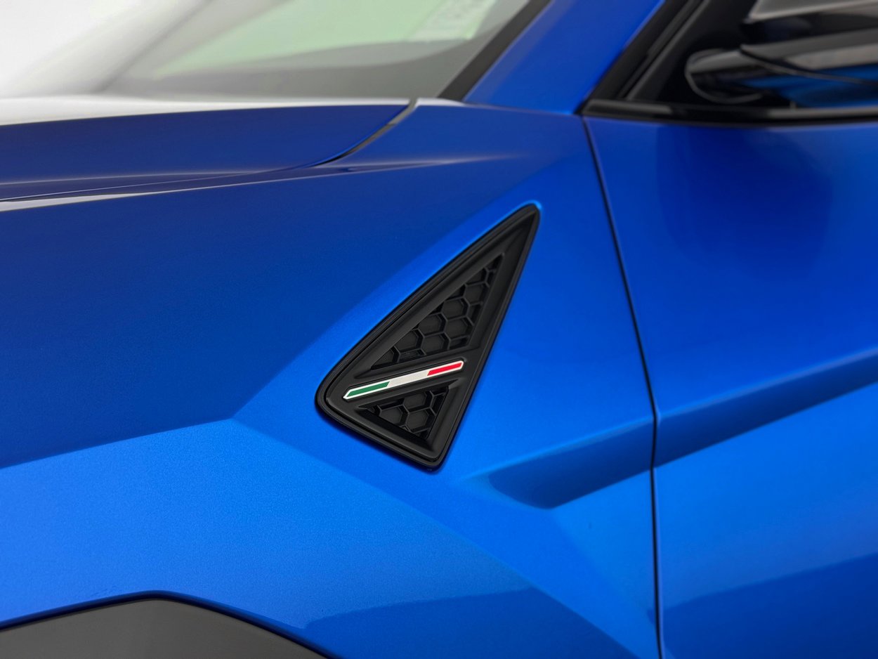 Used 2022 Lamborghini Urus image 47