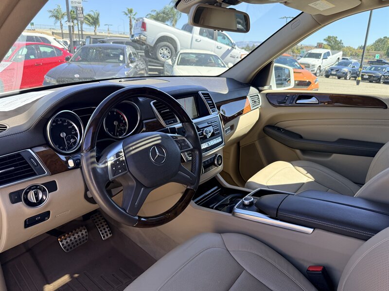 Used 2015 Mercedes-Benz ML 400 4MATIC image 8