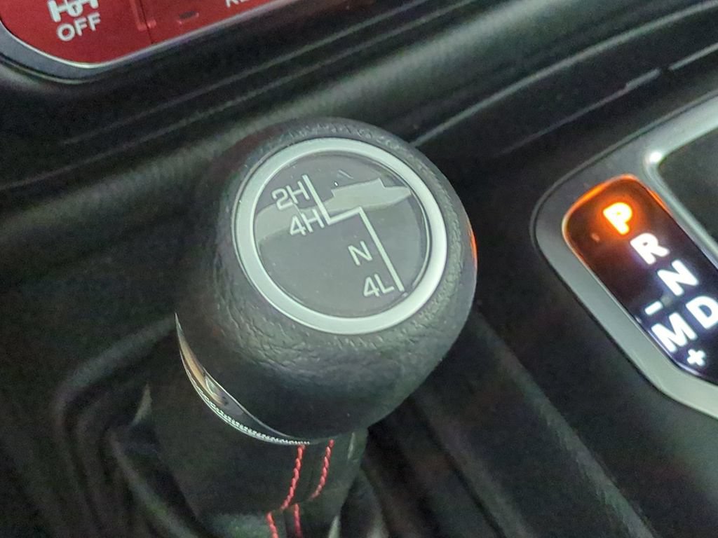 Used 2022 Jeep Wrangler Unlimited Rubicon AWD/4WD image 27