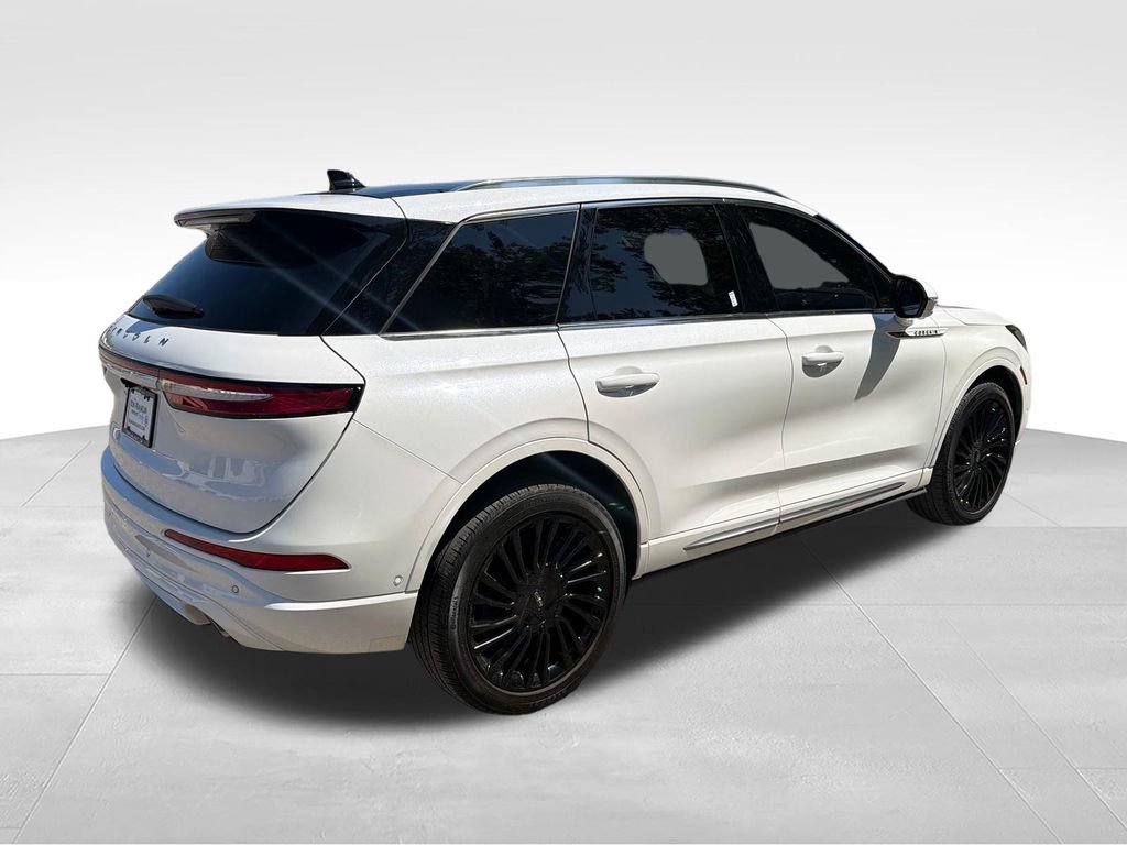 Used 2021 Lincoln Corsair Reserve w/ Equipment Group 201A AWD/4WD image 5