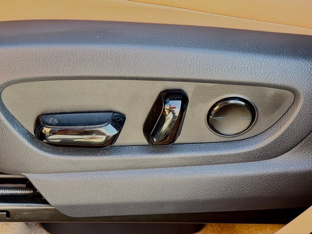 Used 2024 Lexus RZ 300e Premium w/ Technology Package FWD image 21