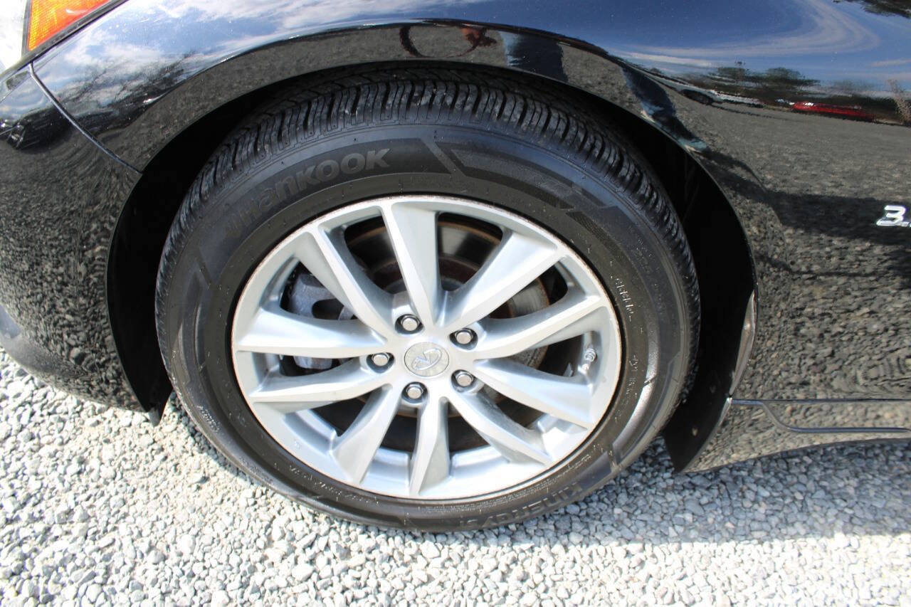 Used 2015 INFINITI Q50 Premium w/ Navigation Package AWD/4WD image 27