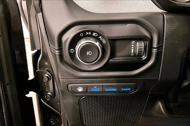 Used 2025 Jeep Wrangler Sahara 4xe w/ Safety Group image 39