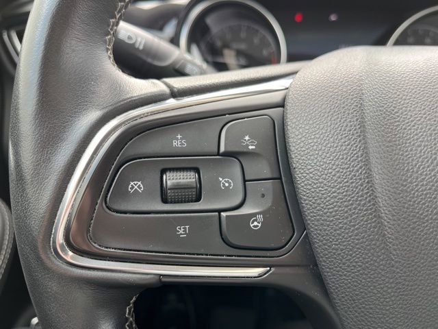 Used 2023 Buick Encore GX Essence w/ Experience Buick Package image 21