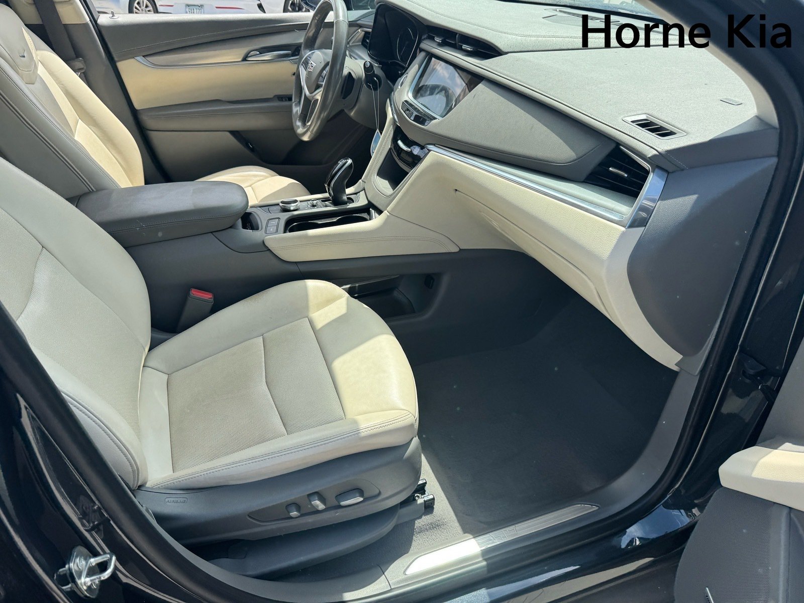 Used 2022 Cadillac XT5 Premium Luxury FWD image 25