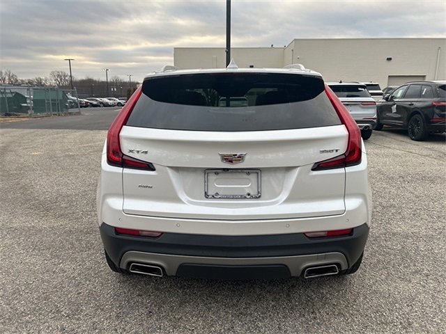Used 2023 Cadillac XT4 Premium Luxury w/ Technology Package image 4