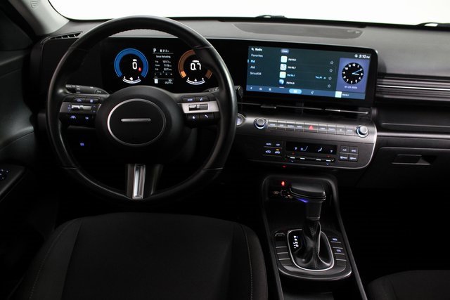 Used 2025 Hyundai Kona SEL image 10