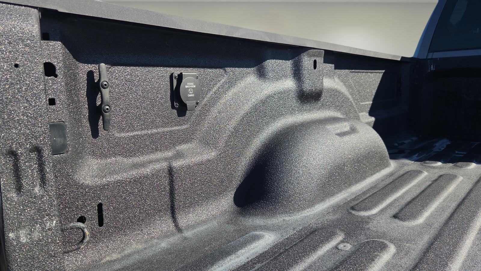 Used 2024 RAM 3500 Tradesman w/ Chrome Appearance Group image 20