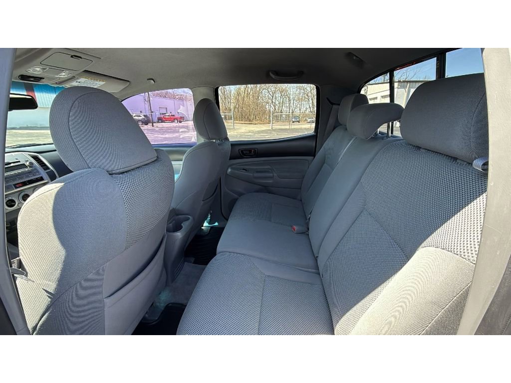 Used 2011 Toyota Tacoma 4x4 Double Cab w/ TRD Sport Pkg w/JBL Audio image 22