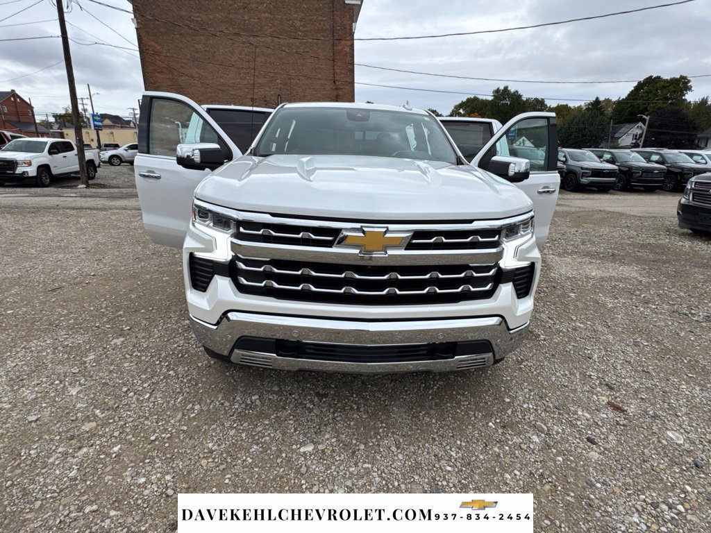 Used 2022 Chevrolet Silverado 1500 LTZ w/ LTZ Premium Package AWD/4WD image 38