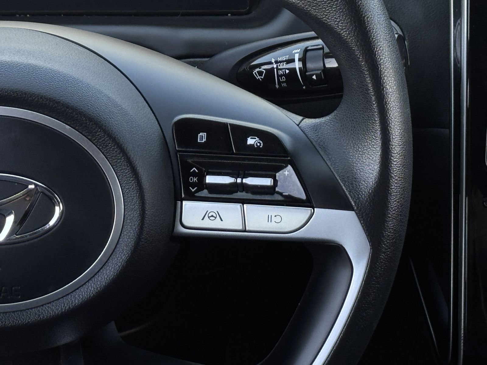 Used 2024 Hyundai Santa Cruz SEL w/ Activity Package image 17