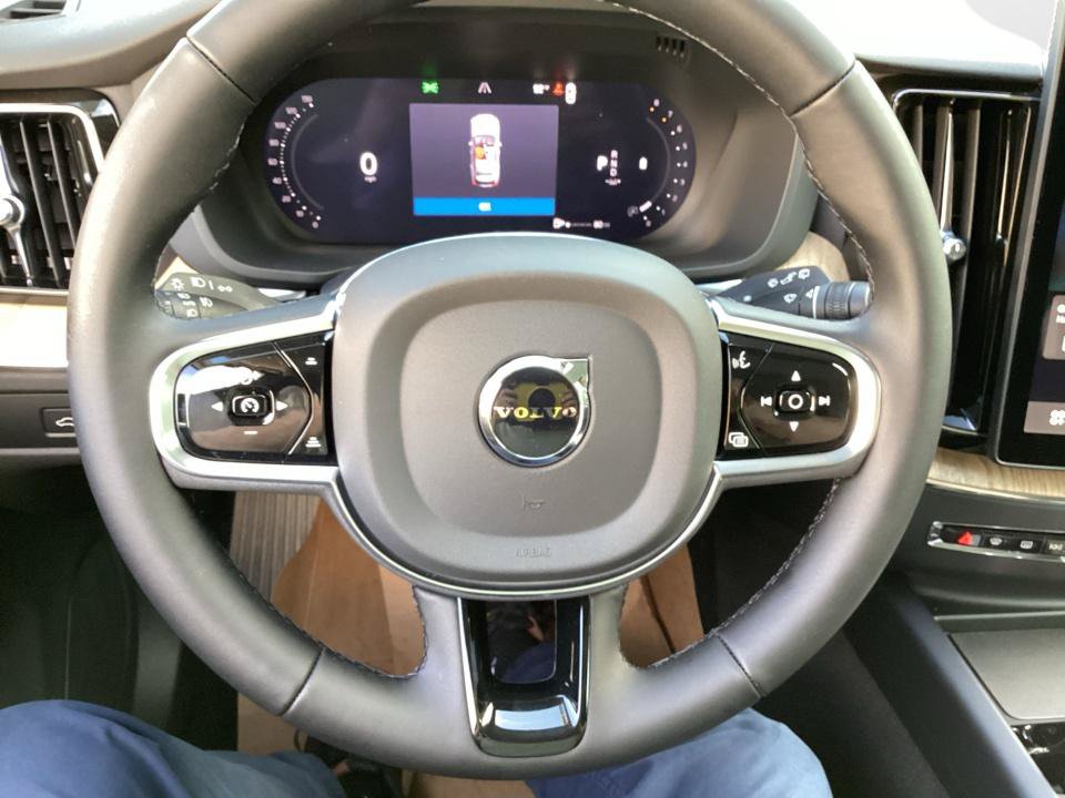 New 2027 Volvo XC60 B5 Core AWD/4WD image 10