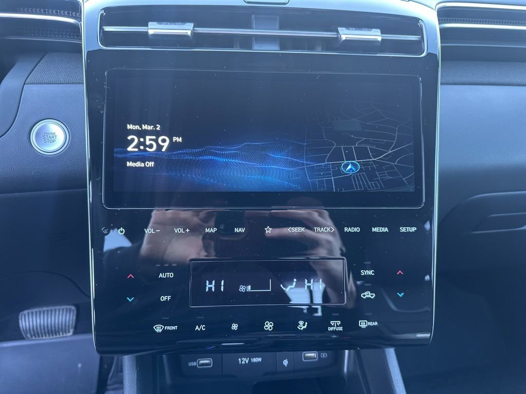 Certified 2024 Hyundai Santa Cruz Limited image 16