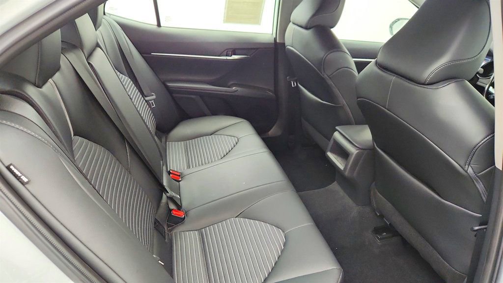 Used 2023 Toyota Camry SE FWD image 21