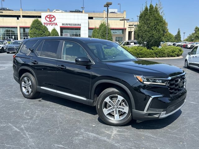 Used 2025 Honda Pilot EX-L image 2