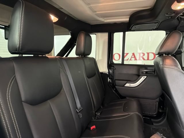 Used 2016 Jeep Wrangler Unlimited Rubicon AWD/4WD image 18