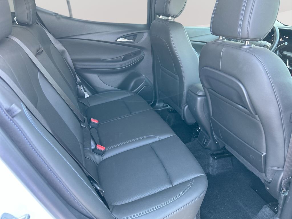 Used 2025 Buick Encore GX Sport Touring w/ Advanced Technology Package AWD/4WD image 22