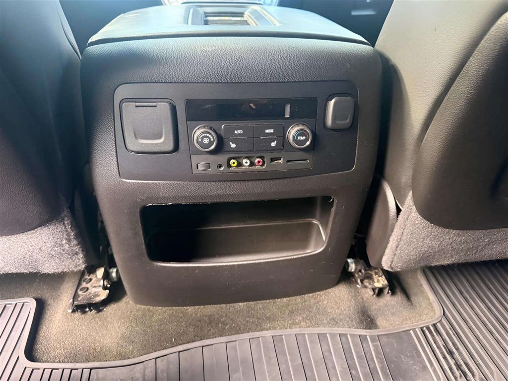 Used 2016 Chevrolet Tahoe LTZ AWD/4WD image 12