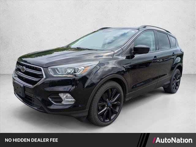 Used 2017 Ford Escape SE w/ SE Sport Appearance Package FWD video 1