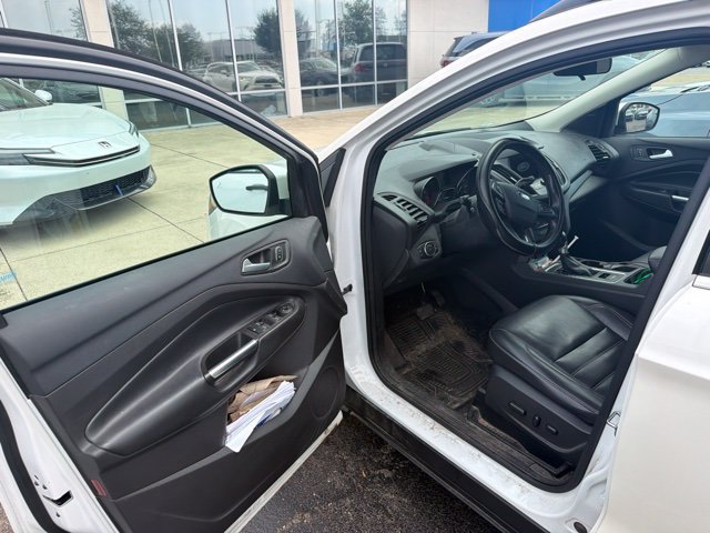 Used 2017 Ford Escape SE w/ SE Leather Comfort Package AWD/4WD image 6