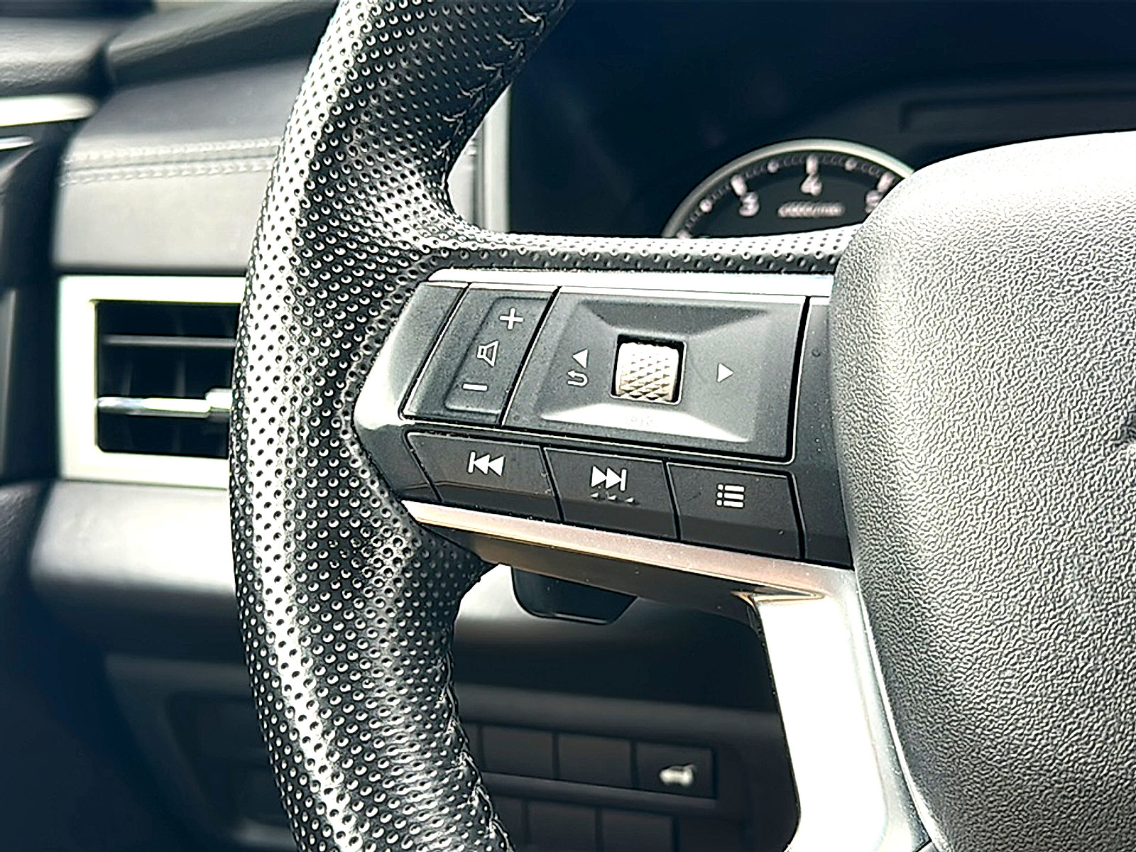 Used 2024 Mitsubishi Outlander SE FWD image 30