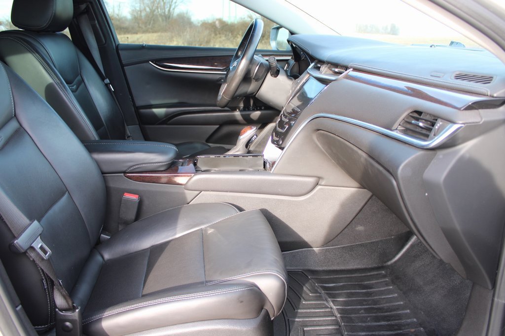 Used 2016 Cadillac XTS Luxury image 18