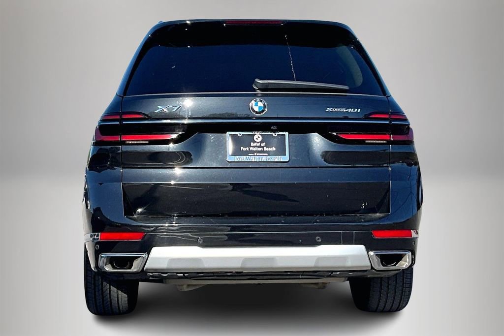 Used 2023 BMW X7 xDrive40i w/ Premium Package image 6