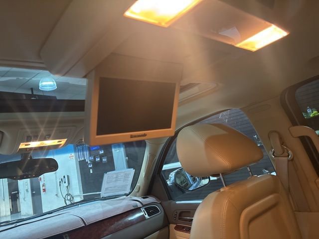 Used 2011 Chevrolet Suburban LTZ image 32
