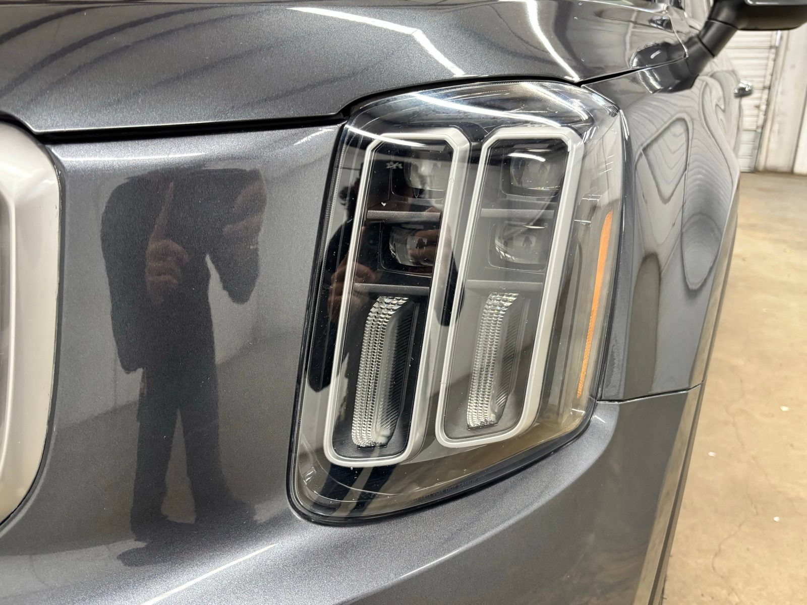 Used 2024 Kia Telluride S w/ S Sunroof Package FWD image 8