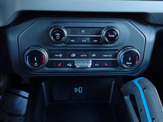 Used 2022 Ford Bronco Black Diamond image 17