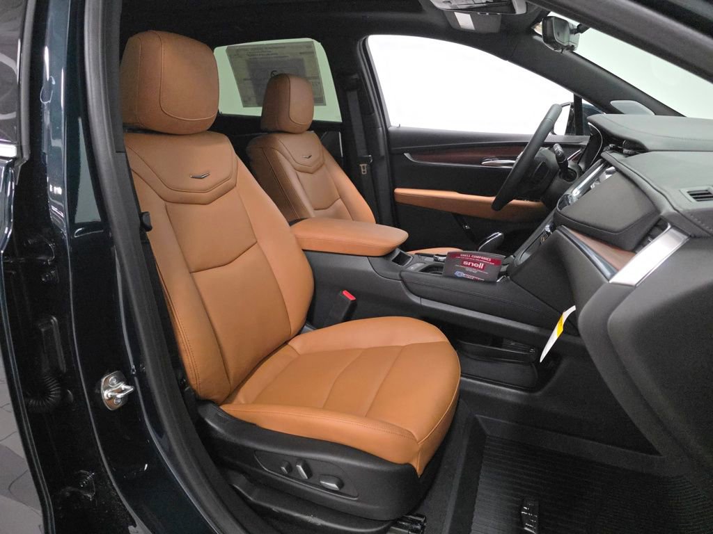 Used 2026 Cadillac XT5 Premium Luxury w/ Driver Assist Package image 19