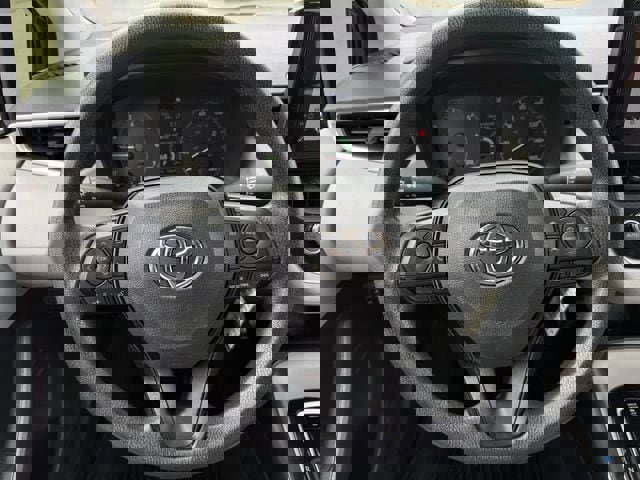 Used 2025 Toyota Corolla LE image 13