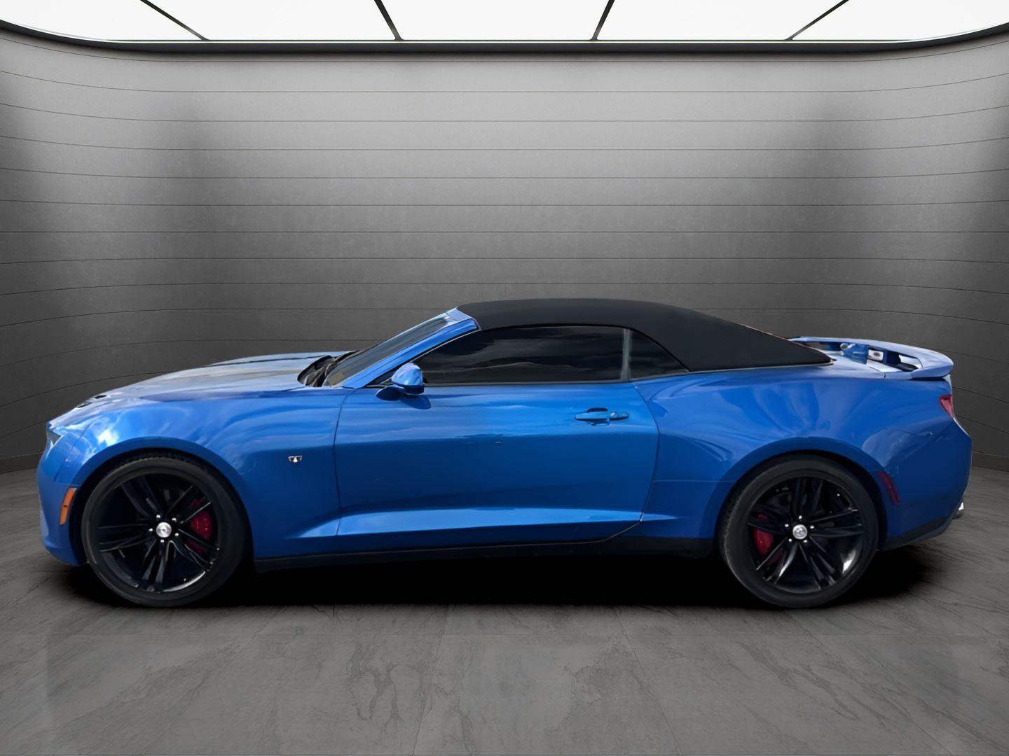 Used 2017 Chevrolet Camaro LT w/ RS Package image 2