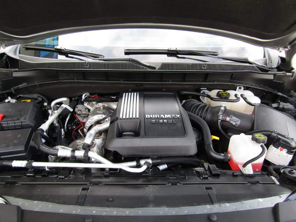 Used 2025 Chevrolet Suburban High Country AWD/4WD image 42