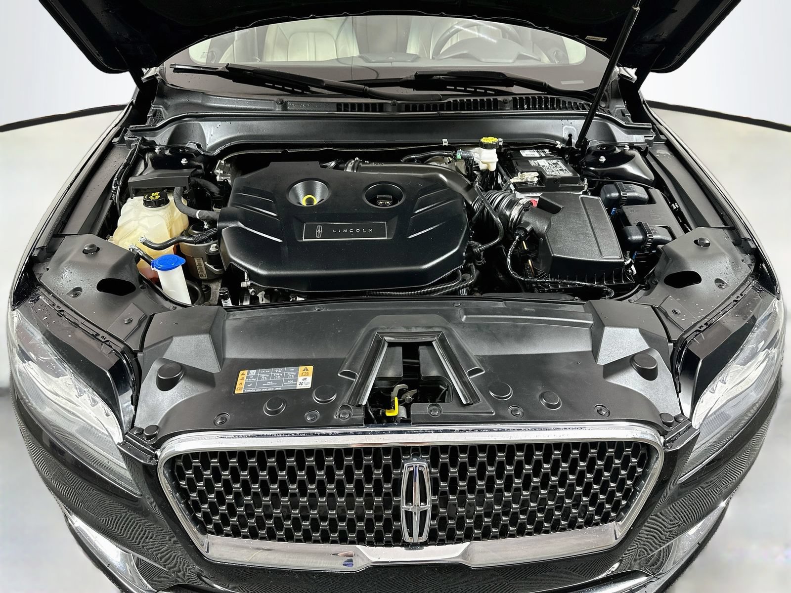Used 2019 Lincoln MKZ Reserve w/ Reserve Plus Package FWD image 31