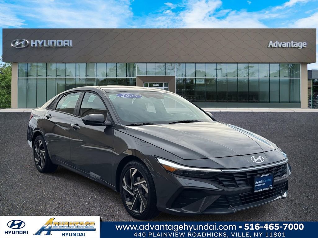 Certified 2025 Hyundai Elantra Sport image 1