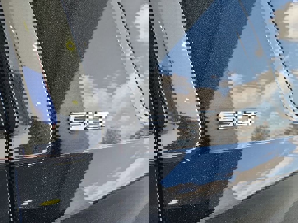 Used 2017 GMC Yukon SLT w/ Open Road Package image 32