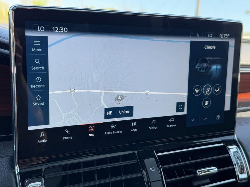 Used 2022 Lincoln Navigator Reserve AWD/4WD image 23