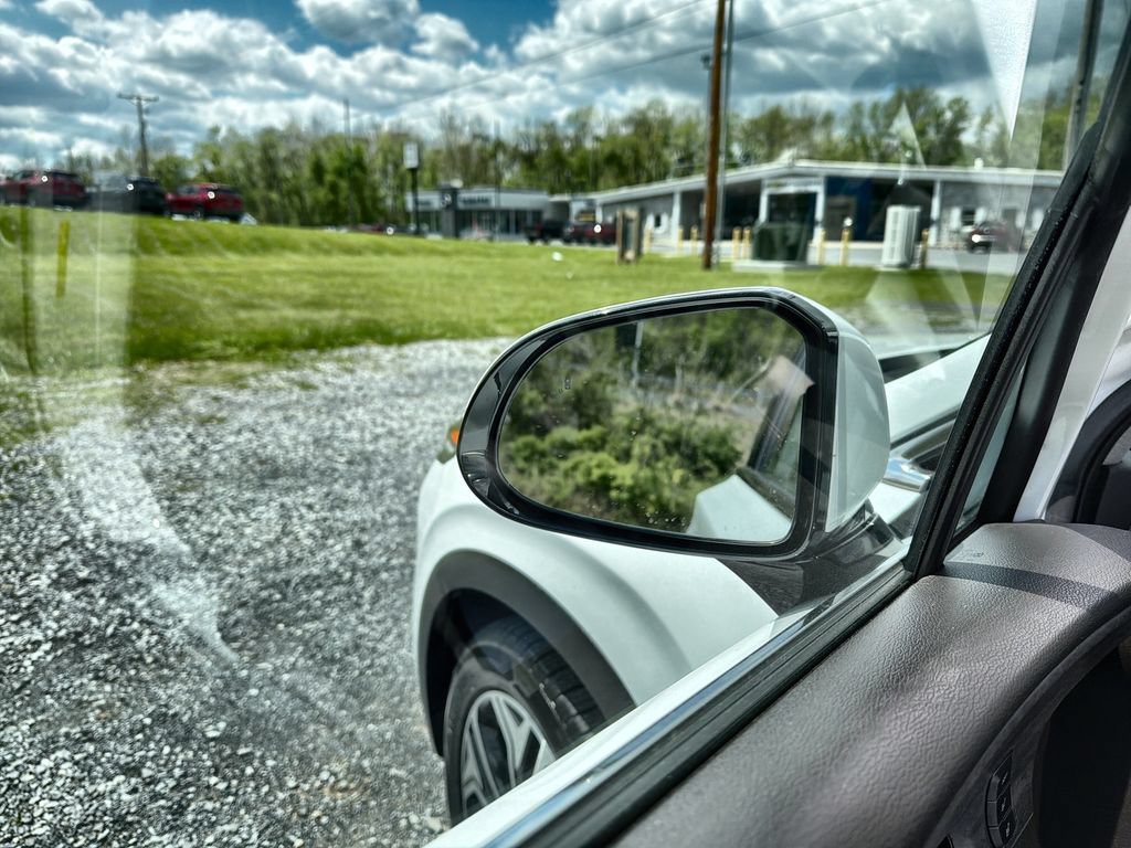 Used 2020 Hyundai Santa Fe Limited AWD/4WD image 12