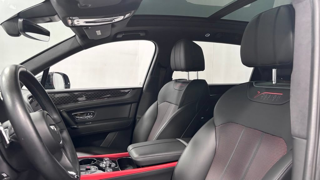 Used 2020 Bentley Bentayga AWD/4WD image 13