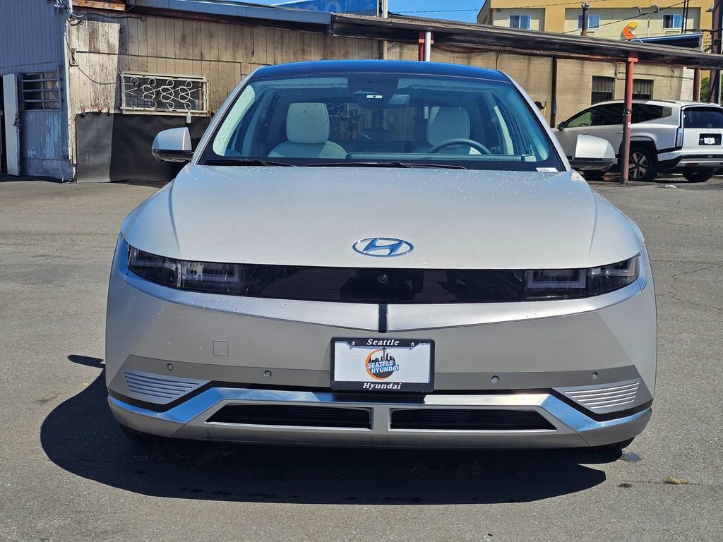 Used 2024 Hyundai Ioniq 5 Limited AWD/4WD image 2