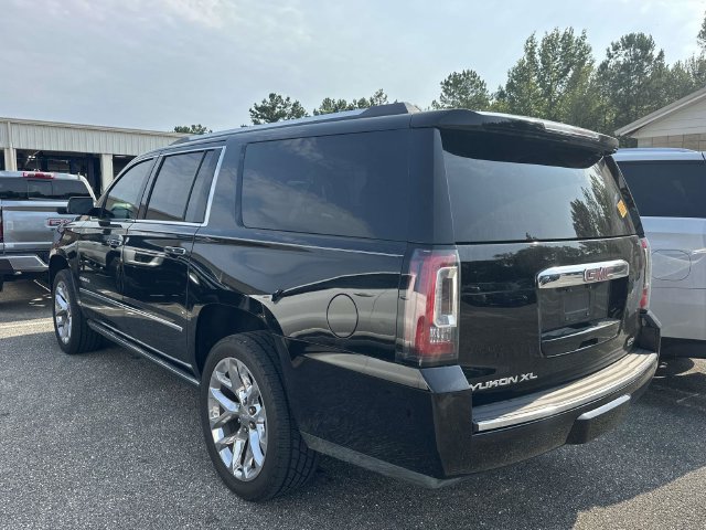 Used 2018 GMC Yukon XL Denali w/ Open Road Package RWD image 15