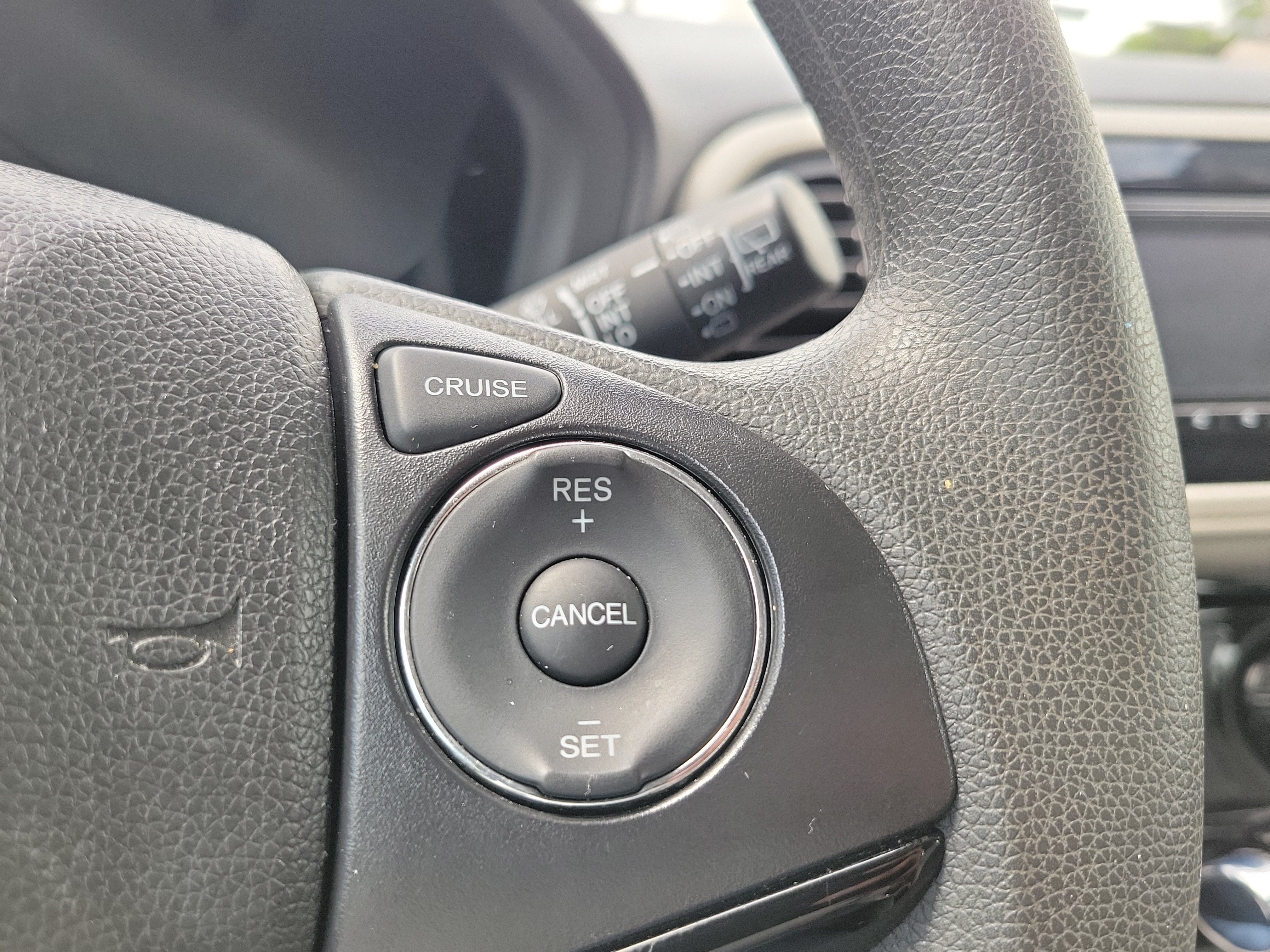 Certified 2022 Honda HR-V LX image 23