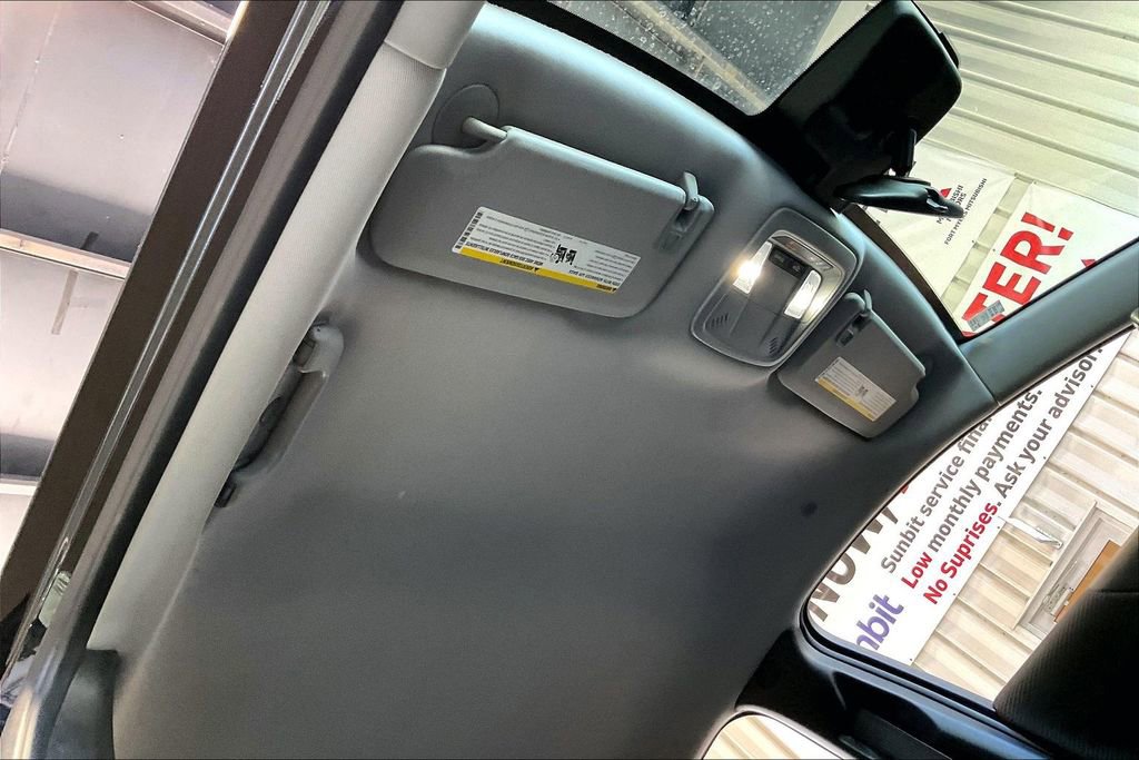 Used 2025 Chevrolet Malibu LT FWD image 13